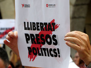 Concentraci&oacute; a la pla&ccedil;a del Vi per la independ&egrave;ncia i la llibertat dels presos pol&iacute;tics