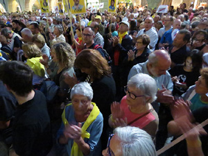 Concentraci&oacute; a la pla&ccedil;a del Vi per la independ&egrave;ncia i la llibertat dels presos pol&iacute;tics