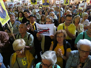 Concentraci&oacute; a la pla&ccedil;a del Vi per la independ&egrave;ncia i la llibertat dels presos pol&iacute;tics