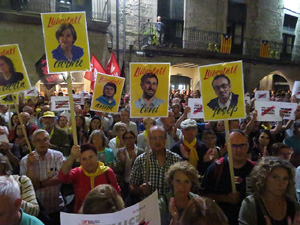 Concentraci&oacute; a la pla&ccedil;a del Vi per la independ&egrave;ncia i la llibertat dels presos pol&iacute;tics
