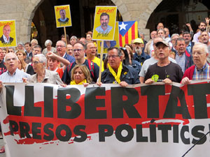 Concentraci&oacute; a la pla&ccedil;a del Vi per la independ&egrave;ncia i la llibertat dels presos pol&iacute;tics