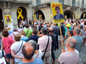 Concentraci&oacute; a la pla&ccedil;a del Vi per la independ&egrave;ncia i la llibertat dels presos pol&iacute;tics
