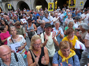 Concentraci&oacute; a la pla&ccedil;a del Vi per la independ&egrave;ncia i la llibertat dels presos pol&iacute;tics