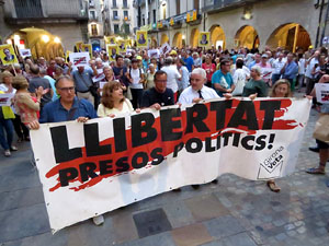 Concentraci&oacute; a la pla&ccedil;a del Vi per la independ&egrave;ncia i la llibertat dels presos pol&iacute;tics