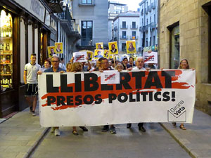 Concentraci&oacute; a la pla&ccedil;a del Vi per la independ&egrave;ncia i la llibertat dels presos pol&iacute;tics