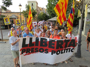 Concentraci&oacute; a la pla&ccedil;a del Vi per la independ&egrave;ncia i la llibertat dels presos pol&iacute;tics