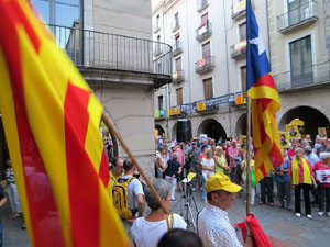 Concentraci&oacute; a la pla&ccedil;a del Vi per la independ&egrave;ncia i la llibertat dels presos pol&iacute;tics