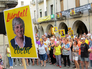 Concentraci&oacute; a la pla&ccedil;a del Vi per la independ&egrave;ncia i la llibertat dels presos pol&iacute;tics