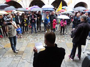 Diada Nacional 2019. Concentraci&oacute; a la pla&ccedil;a del Vi, lectura del manifest i cant de Els Segadors