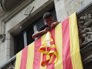Diada Nacional 2019. Concentraci&oacute; a la pla&ccedil;a del Vi, lectura del manifest i cant de Els Segadors