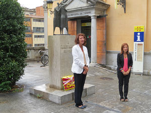 Diada Nacional 2019. Homenatge floral a Carles Rahola a la Rambla de la Llibertat