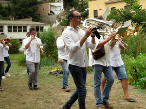Festa Major de Sant Daniel 2019 - Cercavila des del mirador de Montorr&oacute; al Monestir de Sant Daniel