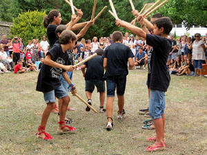 Festa Major de Sant Daniel 2019 - Danses i salutacions al monestir de Sant Daniel
