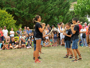Festa Major de Sant Daniel 2019 - Danses i salutacions al monestir de Sant Daniel
