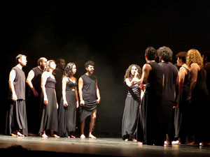 Festivals de Girona. FITAG 2019 - 'Experiment autoficci&oacute;'. Espectacle inaugural al Teatre Municipal, dirigit per Carolina Correa