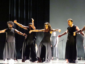 Festivals de Girona. FITAG 2019 - 'Experiment autoficci&oacute;'. Espectacle inaugural al Teatre Municipal, dirigit per Carolina Correa
