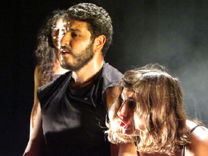 Festivals de Girona. FITAG 2019 - 'Experiment autoficci&oacute;'. Espectacle inaugural al Teatre Municipal, dirigit per Carolina Correa