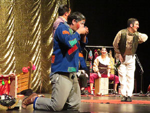 Festivals de Girona. FITAG 2019 - 'Tinto coraz&oacute;n'. Espectacle interpretat per la companyia 'Situaci&oacute;n Pa&iacute;s' de Valparaiso, Xile