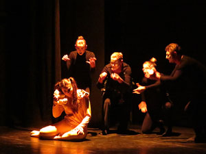 Festivals de Girona. FITAG 2019 - '8 wires or 1 reason of love'. Espectacle interpretat per la companyia 'Student Dance and Plastic Theatre Oler' de Moscou