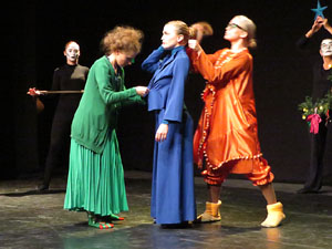 Festivals de Girona. FITAG 2019 - '8 wires or 1 reason of love'. Espectacle interpretat per la companyia 'Student Dance and Plastic Theatre Oler' de Moscou