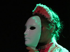 Festivals de Girona. FITAG 2019 - '8 wires or 1 reason of love'. Espectacle interpretat per la companyia 'Student Dance and Plastic Theatre Oler' de Moscou