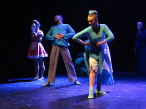 Festivals de Girona. FITAG 2019 - '8 wires or 1 reason of love'. Espectacle interpretat per la companyia 'Student Dance and Plastic Theatre Oler' de Moscou