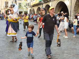 Arribada de la Flama del Canig&oacute; 2019 a la pla&ccedil;a del Vi