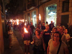 Marxa de Torxes de Girona per commemorar l'1-O