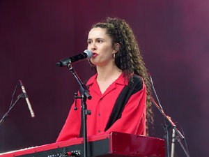 Festival Strenes 2019. Concert de Joina a la pla&ccedil;a Catalunya dins la programaci&oacute; de la Festa Major de l'Strenes