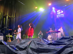 Festival Strenes 2019. Concert de Joina a la pla&ccedil;a Catalunya dins la programaci&oacute; de la Festa Major de l'Strenes