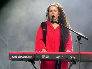 Festival Strenes 2019. Concert de Joina a la pla&ccedil;a Catalunya dins la programaci&oacute; de la Festa Major de l'Strenes