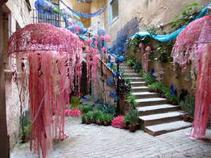 Temps de Flors 2019. Instal&middot;laci&oacute; 'Profundum Maris / Mar profund' a la Casa Sambola - Pla Dalmau