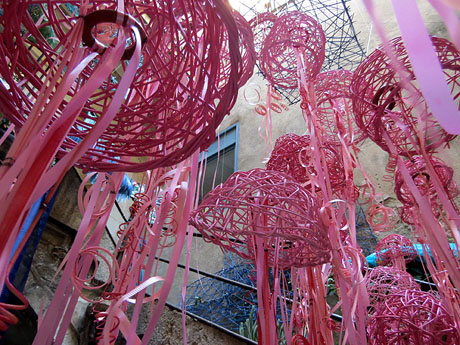 Temps de Flors 2019. Instal&middot;laci&oacute; 'Profundum Maris / Mar profund' a la Casa Sambola - Pla Dalmau
