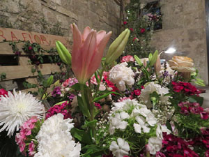 Temps de Flors 2019. Instal&middot;lacions i muntatges a Germanes Maria Gay, al carrer de la For&ccedil;a