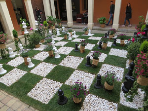 Temps de Flors 2019. Muntatges i instal&middot;lacions florals al claustre del Museu d'Hist&ograve:ria