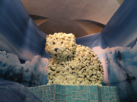 Temps de Flors 2019. Instal&middot;laci&oacute; floral a la terrassa del Museu d'Hist&ograve;ria
