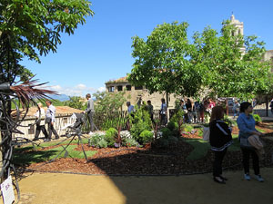 Temps de Flors 2019. Muntatges i instal&middot;lacions florals al Mirador del carrer de les Dones