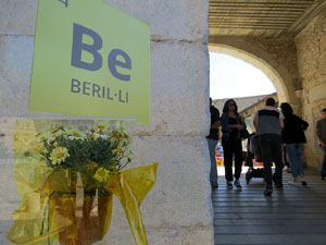 Temps de Flors 2019. Instal&middot;laci&oacute; floral a l'edifici de les &Agrave;ligues i les escales de Sant Dom&egrave;nec