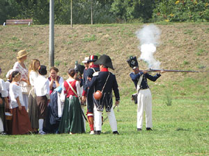 XII Festa Reviu els Setges Napole&ograve;nics de Girona. Recreaci&oacute; d'una batalla napole&ograve;nica al Parc de les Ribes del Ter