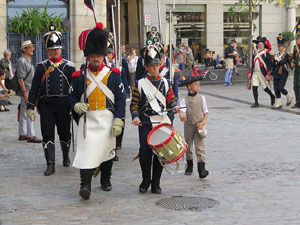 XII Festa Reviu els Setges Napole&ograve;nics de Girona. Desfilada pels carrers de Girona
