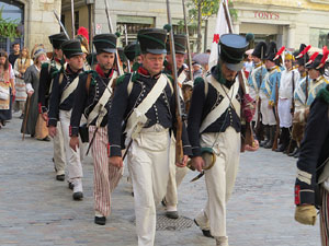 XII Festa Reviu els Setges Napole&ograve;nics de Girona. Desfilada pels carrers de Girona