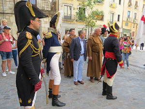 XII Festa Reviu els Setges Napole&ograve;nics de Girona. Lliurament de la bandera de la Croada Gironina