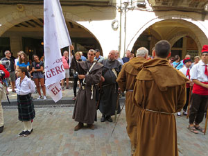 XII Festa Reviu els Setges Napole&ograve;nics de Girona. Lliurament de la bandera de la Croada Gironina