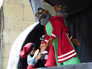 Festival Acocollona't 2019. Passejada i titelles de la Mula Baba