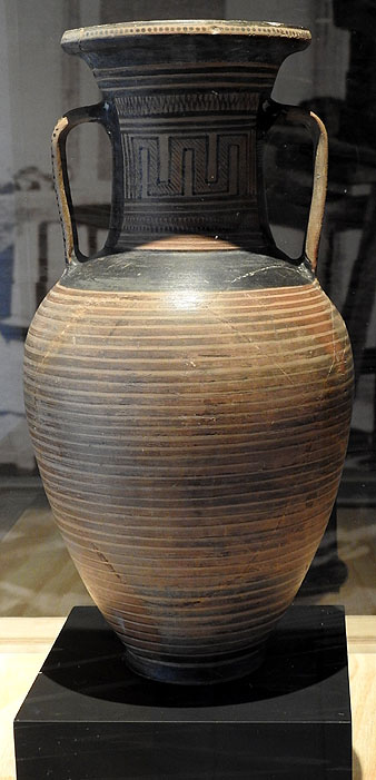 &Agrave;mfora &agrave;tica. Segle VIII aC. Necr&ograve;poli del Kerameikos (Atenes)