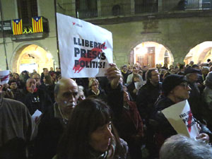 Concentraci&oacute; a la pla&ccedil;a del Vi per la independ&egrave;ncia i la llibertat dels presos pol&iacute;tics