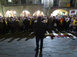 Concentraci&oacute; a la pla&ccedil;a del Vi per la independ&egrave;ncia i la llibertat dels presos pol&iacute;tics