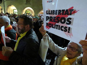 Concentraci&oacute; a la pla&ccedil;a del Vi per la independ&egrave;ncia i la llibertat dels presos pol&iacute;tics