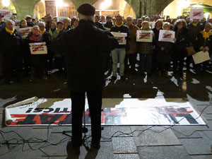 Concentraci&oacute; a la pla&ccedil;a del Vi per la independ&egrave;ncia i la llibertat dels presos pol&iacute;tics