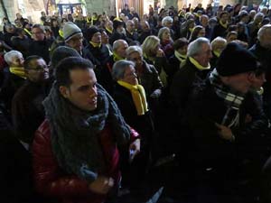 Concentraci&oacute; a la pla&ccedil;a del Vi per la independ&egrave;ncia i la llibertat dels presos pol&iacute;tics